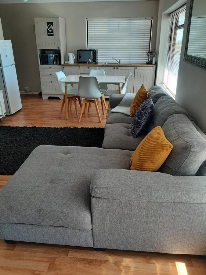 Croeso Guest House 랑게바안 외부 사진