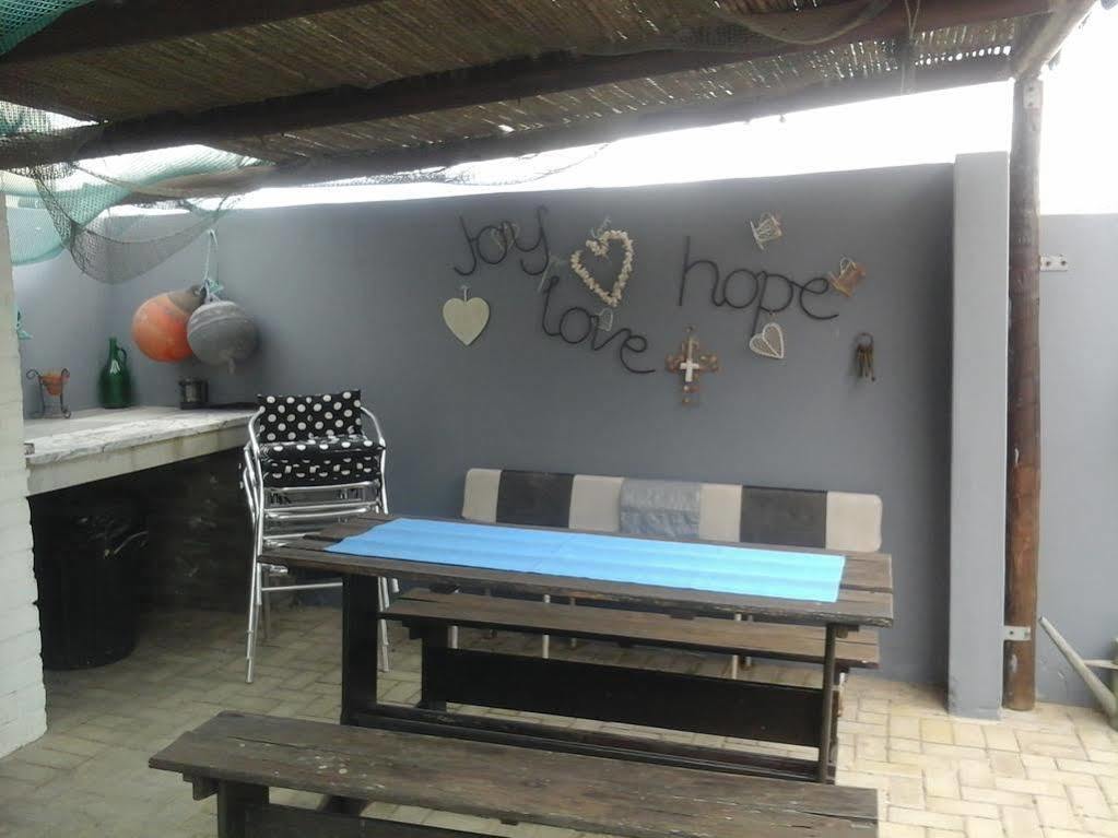 Croeso Guest House 랑게바안 외부 사진