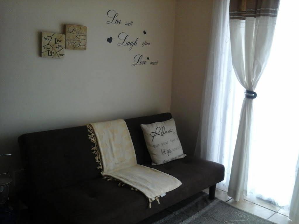 Croeso Guest House 랑게바안 외부 사진