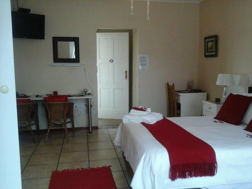 Croeso Guest House 랑게바안 외부 사진